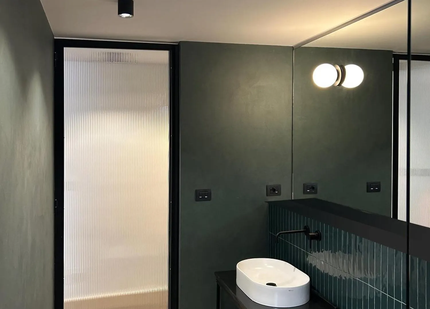 Roiss Haus Suites Λέτσε